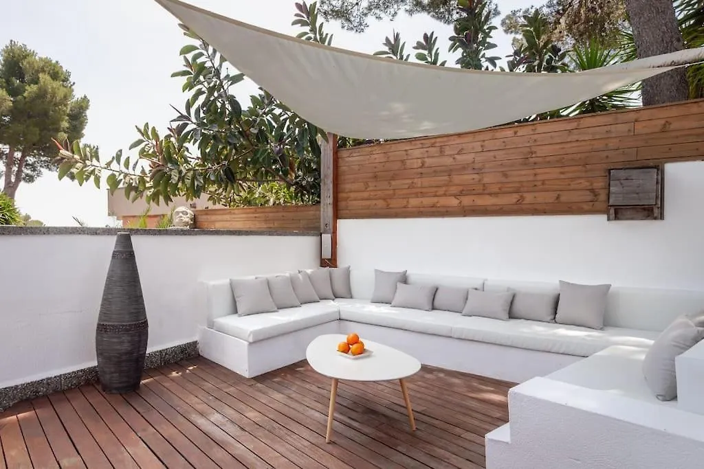 Moderna Villa Con Piscina Y Amplio Jardin 卡斯特尔德费尔斯